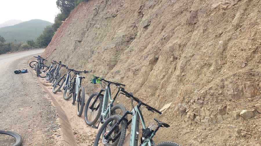 Marrakech: Day E-Bike Tour & Atlas Mountains - A Berber home lunch with a mountain view