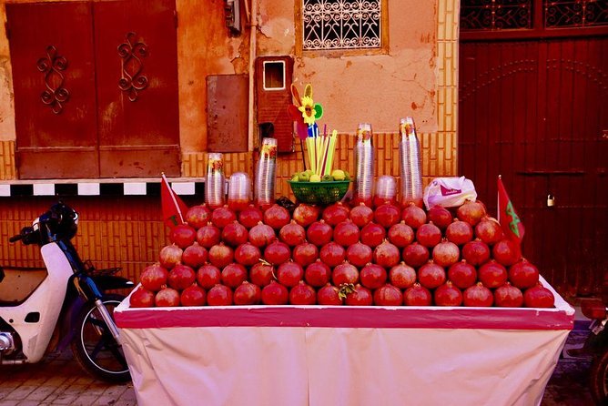 Marrakech Day Trip From Agadir - How the guides affect the day