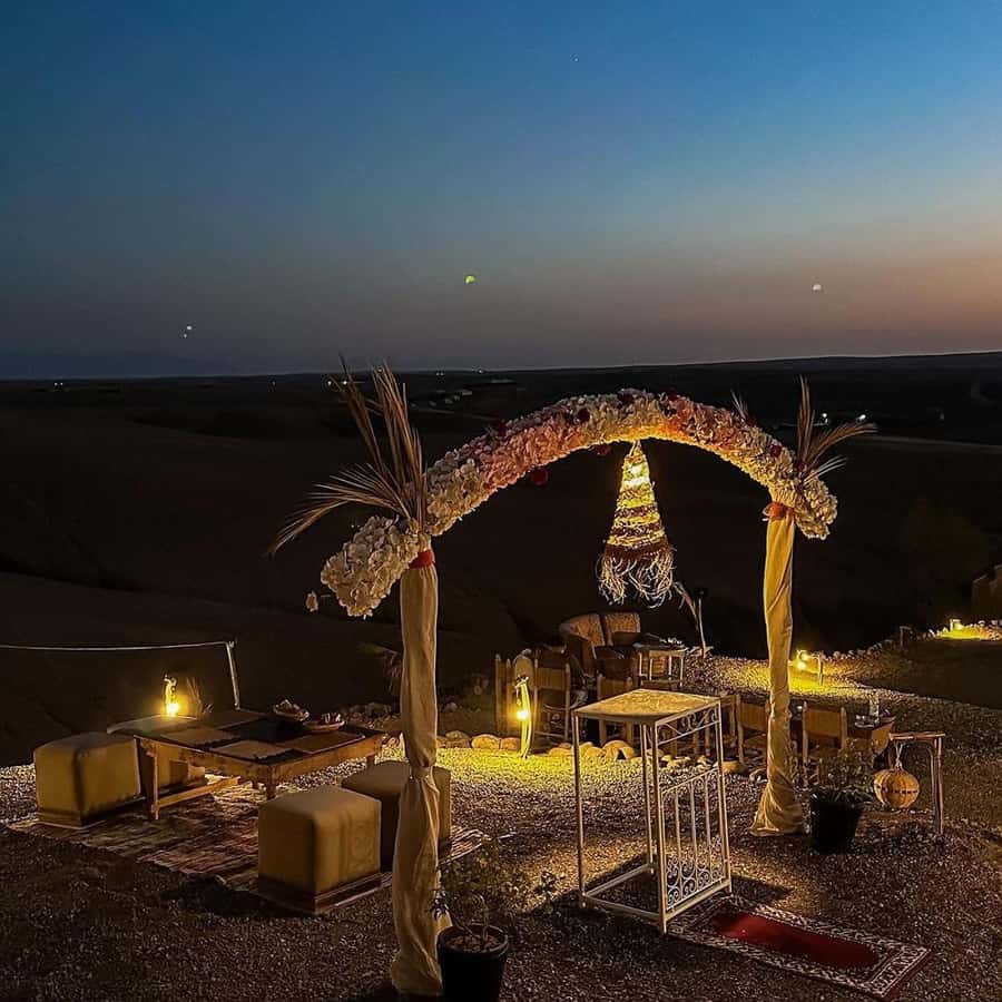 Marrakech: Desert Tour with Dinner, Show and Camel Ride - Sunset views before dinner