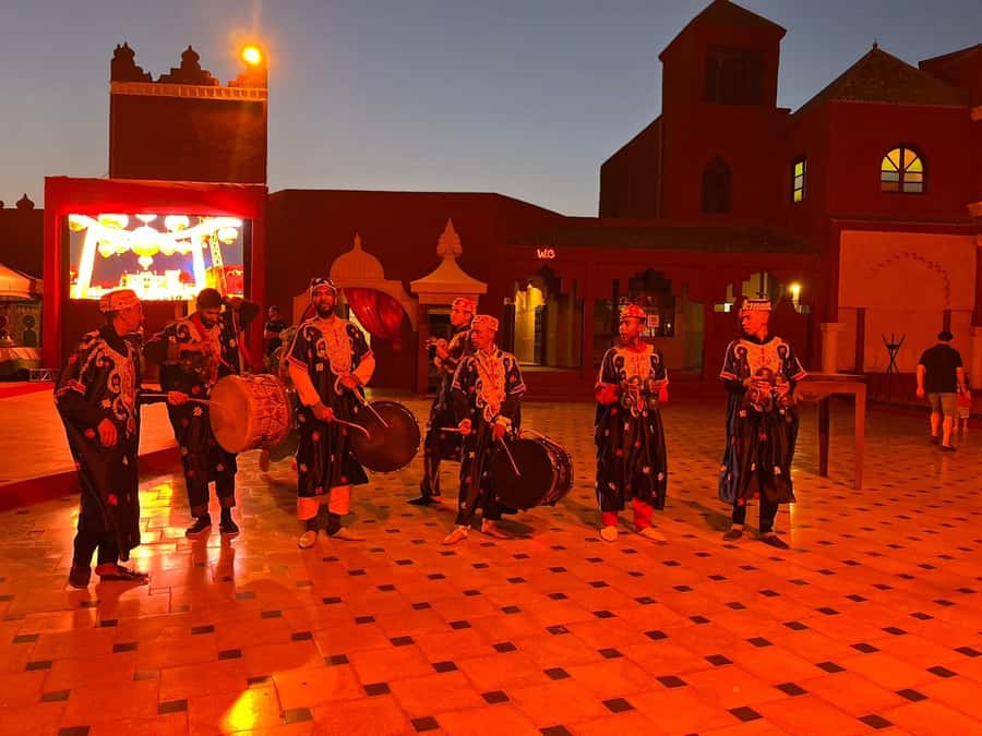 Marrakech: Dinner show and Fantasia in Chez Ali - The 8pm pickup makes the night simple