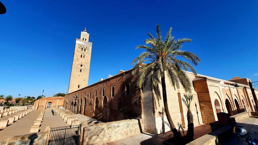 Marrakech: Guided Medina History & Culture Tour - Starting beneath the Koutoubia Mosque