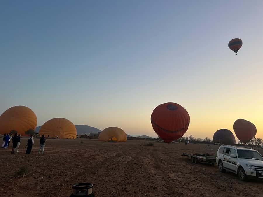 Marrakech: Hot Air Balloon Flight with Breakfast - The Berber breakfast after landing