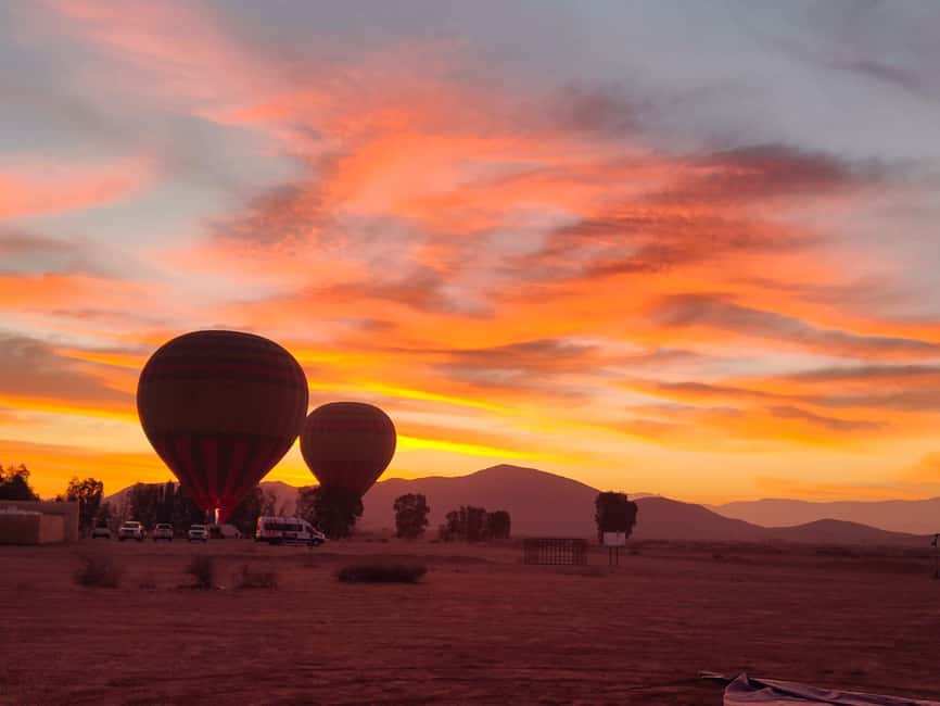 Marrakech: hot-air balloon flight with view of the Atlas Mountains and Berber breakfast - Tea, pastries, and the launch site