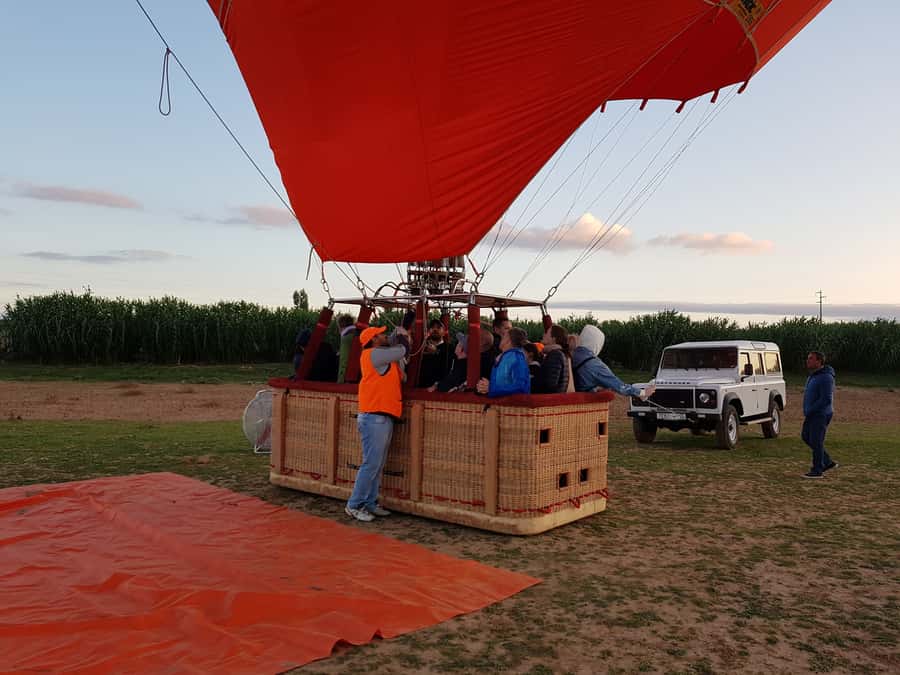 Marrakech: Hot Air Balloon Ride with Traditional Breakfast - Weather, clothing, and timing tips