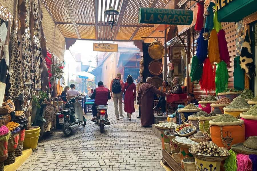 Marrakech: Medina and Souks Walking Tour - Jewelry, ceramics, caftans, and lanterns