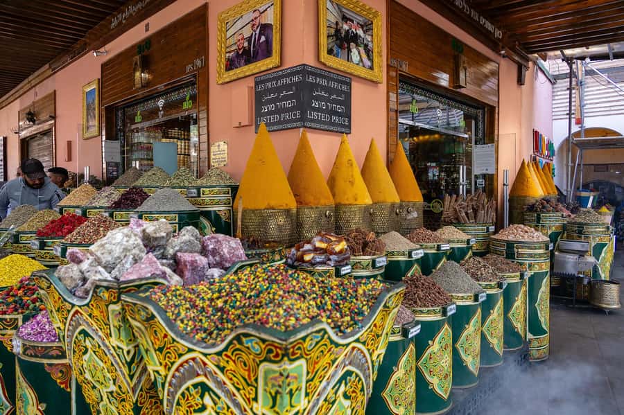 Marrakech: Medina, Souks, Artisans Guided Tour with Mint Tea - Rahba Lakdima and the Spice Square