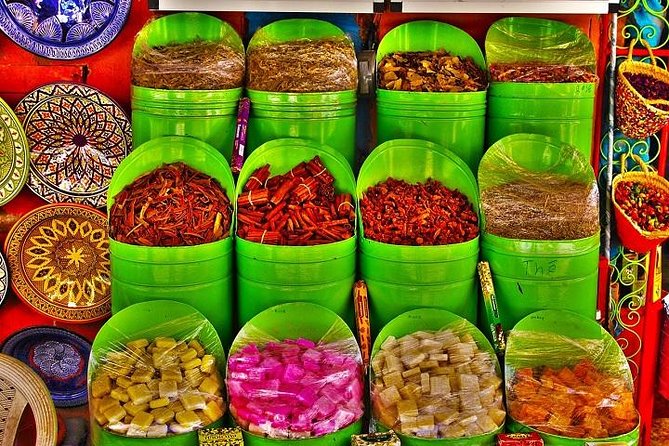 Marrakech: Medina Souks Guided Walking Tour - Fountains, hamams, and everyday medina life