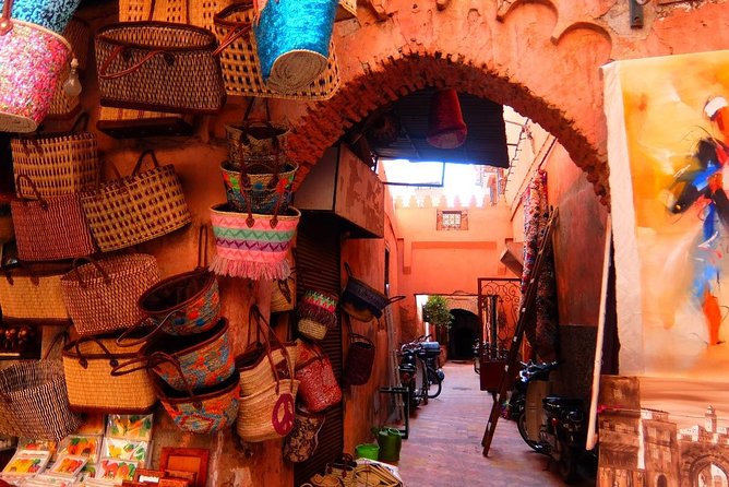 Marrakech: Medina Souks Guided Walking Tour - Souk des Teinturiers and the fabric-dyeing quarter