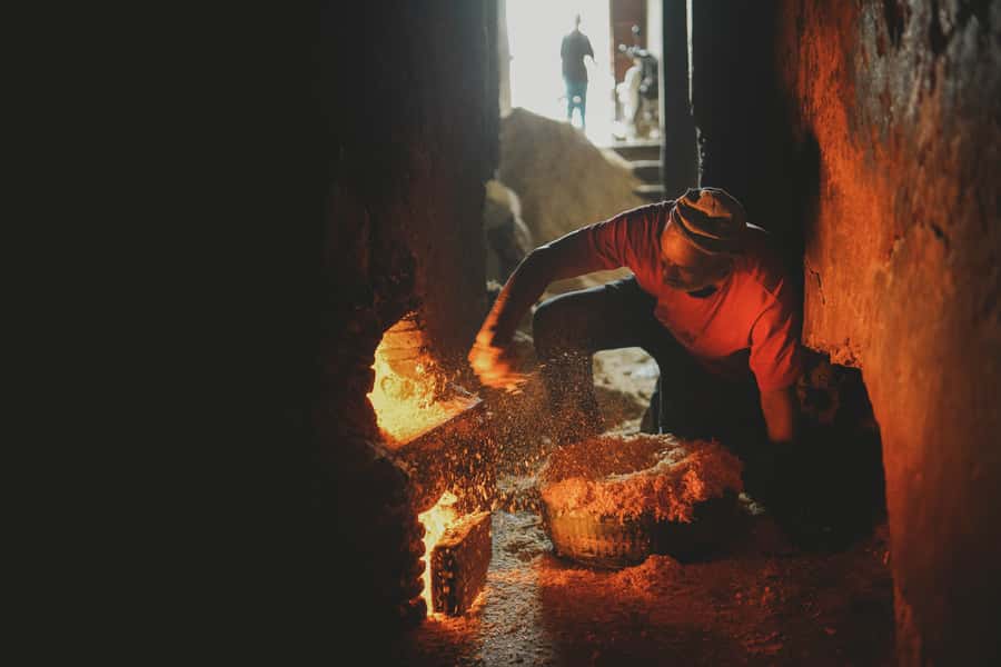 Marrakech: Medina Stories Food Tour with 15+ Tastings - Why this tour works better than eating alone