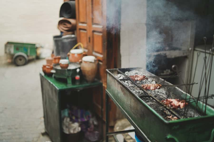 Marrakech: Medina Stories Food Tour with 15+ Tastings - Jemaa El Fnaa, tea, and the rooftop view