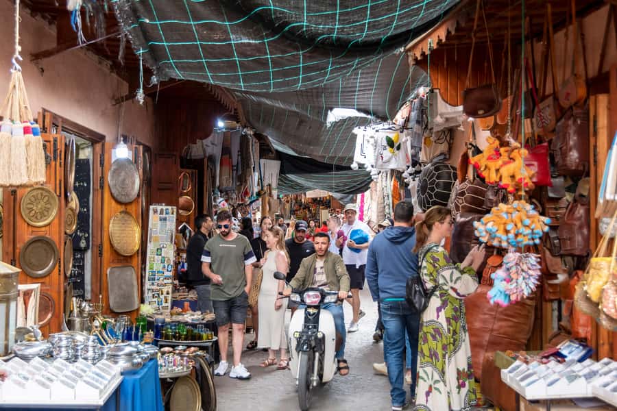 Marrakech: Monuments, Souks and Medina Guided Walking Tour - Key points at a glance