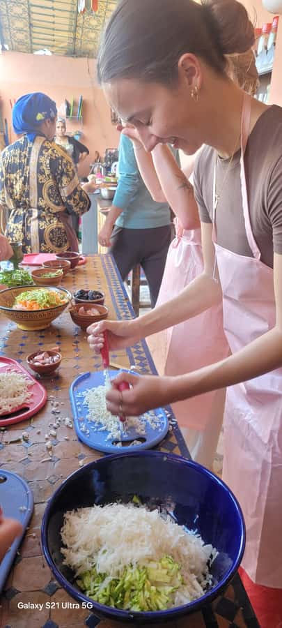 Marrakech: Moroccan Cooking Class for vegetarians and vegan - Buying spices and taking home the lesson