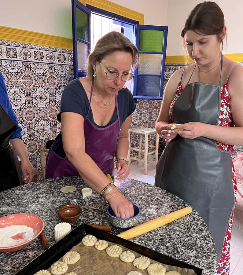 Marrakech: Moroccan Pastries and Tea Class with a Local - From mixing and shaping to fresh pastries