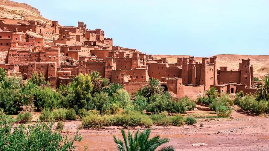 Marrakech: Ouarzazate and Ait Benhaddou Day Trip & Kasbah - The guide and group experience