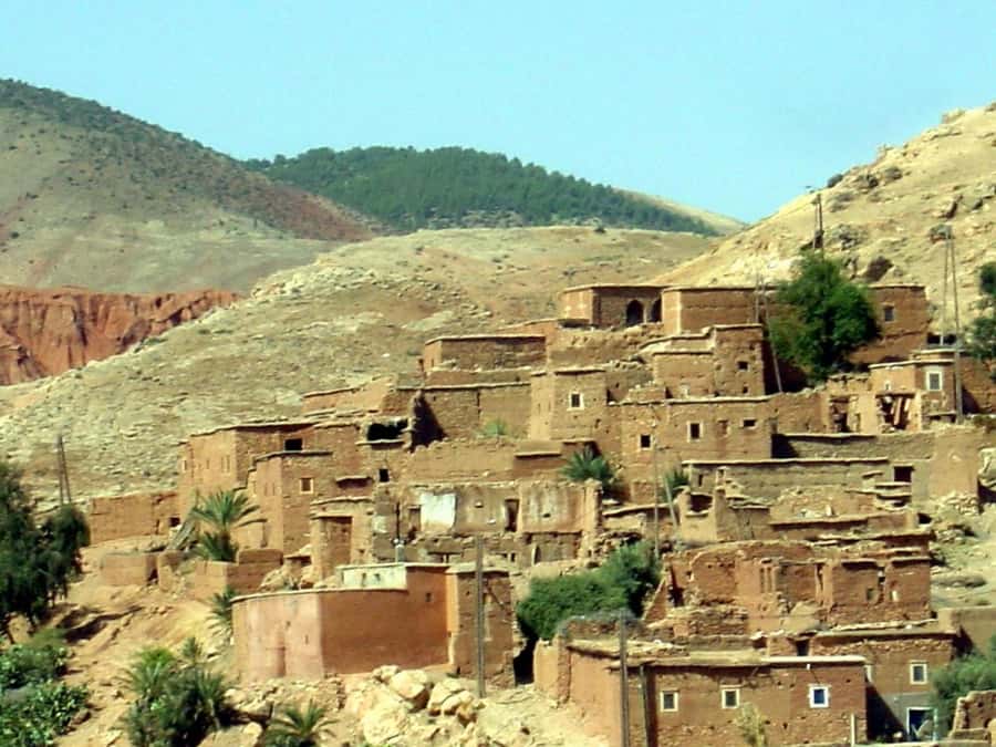 Marrakech: Ourika Valley with guid + lunch +Atlas Mountains - Lunch beside the Ourika River