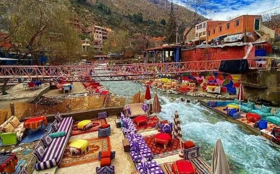 Marrakech: Ourika Valley with guid + lunch +Atlas Mountains - Scenic stops across the red Atlas foothills