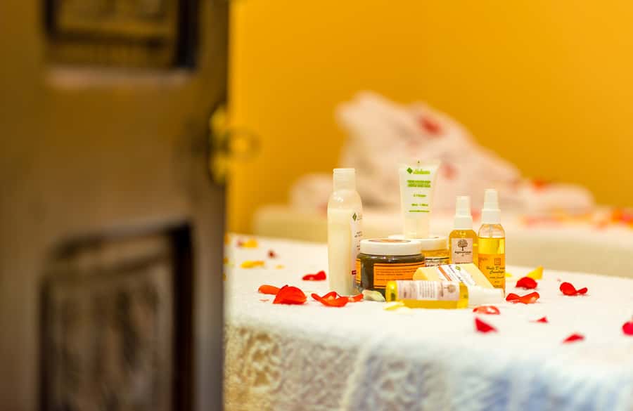 Marrakech: Palmeraie Camel Ride & Traditional Moroccan Spa - Mint tea in a nomadic-style tent
