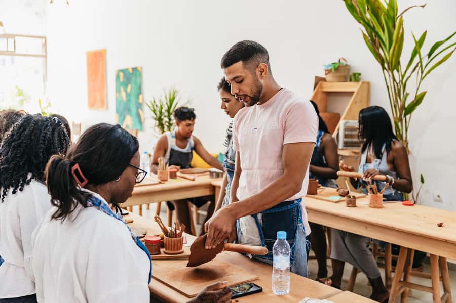 Marrakech: Pottery Workshop with Moroccan Tea - Choosing your project: cup, box, tagine, or sculpture