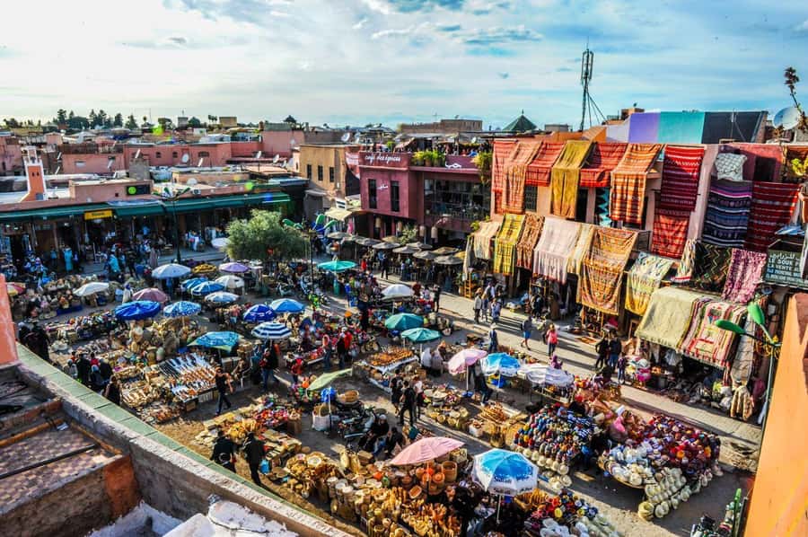 Marrakech Private Medina Tour: Bahia Palace & Ben Youssef - Bahia Palace and the pleasure of looking up
