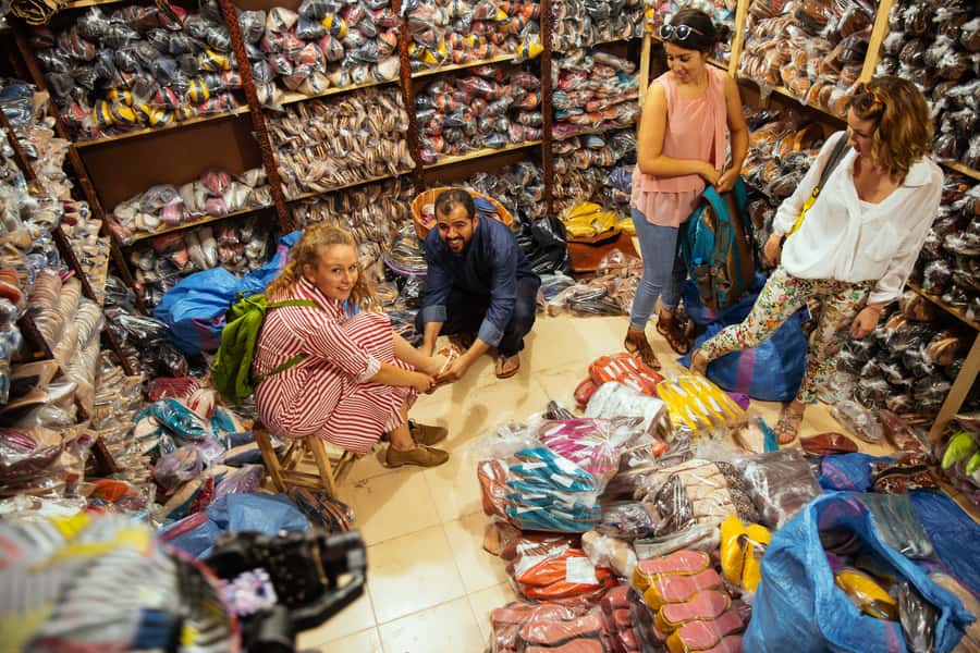 Marrakech: Private Souks Tour with Tea and Traditional Snack - Artisans at work, from leather to tiles