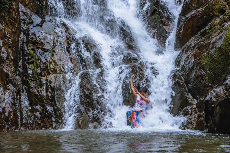 Marrakech : Private To Ourika Valley Atlas Mountains & Lunch - Walking beside the Ourika River
