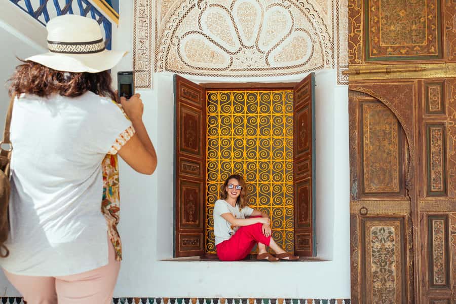 Marrakech: Private Tour w/ Locals – Highlights & Hidden Gems - What the guides add to the walk