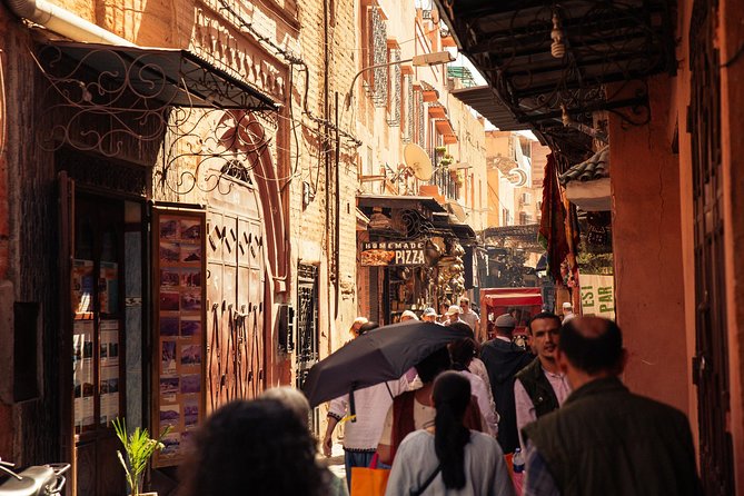 Marrakech PRIVATE TOUR With Locals: Highlights & Hidden Gems - Bahia Palace and the question of admission