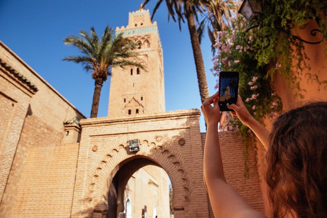Marrakech PRIVATE TOUR With Locals: Highlights & Hidden Gems - Souks, lanes, and local orientation