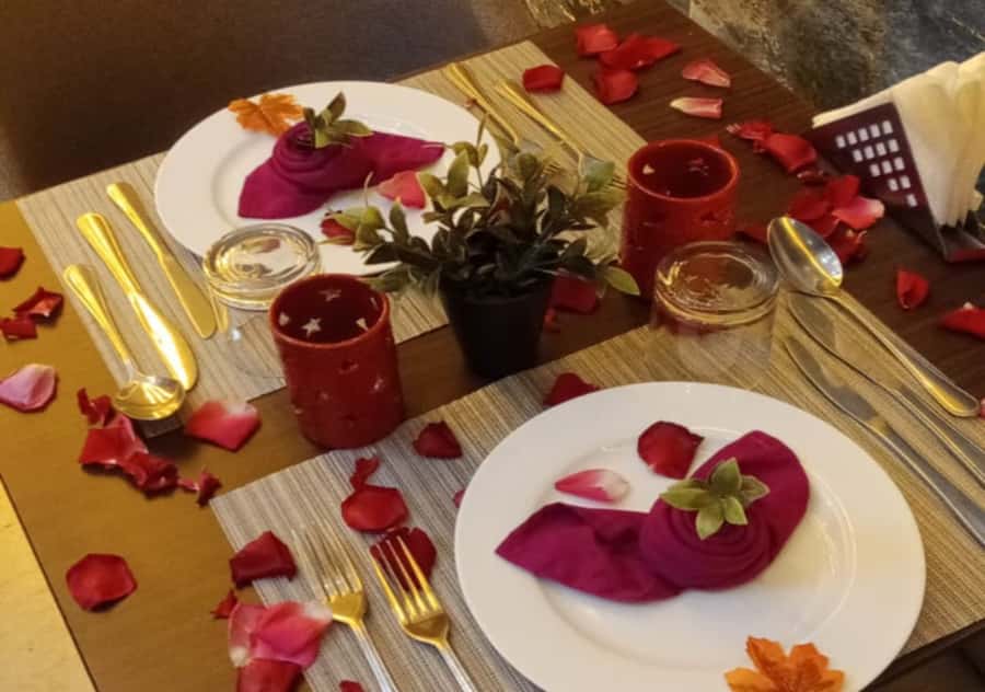 Marrakech: Romantic Spa Experience with Dinner - Key details that shape the evening