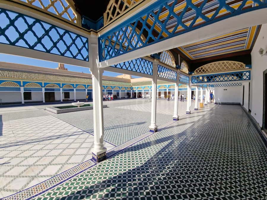 Marrakech: Saadian Tombs, Bahia Palace, Medina and Souk Tour - Key points to know before booking