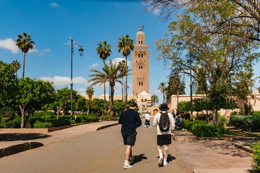 Marrakech: Saadian Tombs & Bahia Palace, Medina Guided Tour - A good first morning in Marrakech