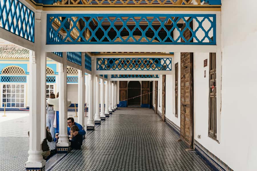 Marrakech: Saadian Tombs & Bahia Palace, Medina Guided Tour - What the $18 price really gets you