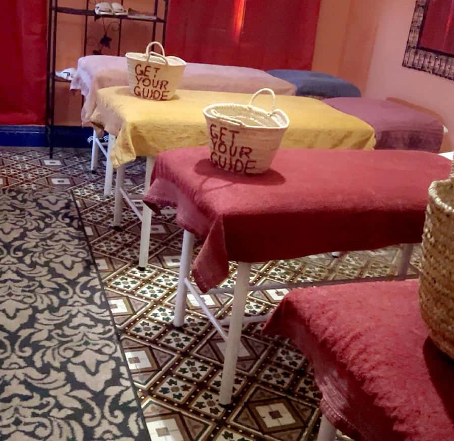 Marrakech: Souk Tour & Berber Hammam with Massage - Walking the souks with a local guide