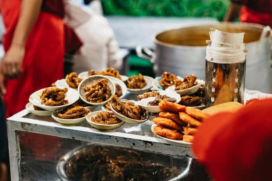 Marrakech: Street Food Tour by Night - Ending with tea on a rooftop