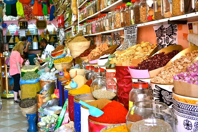 Marrakech The History and Culture Day Trip - Shopping, the spice presentation, and free time