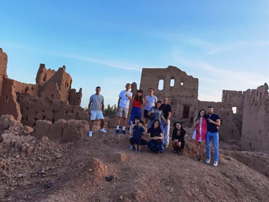 Marrakech to Fes 3 Days Sahara Desert Tour With Camel & Quad - The vehicle, group size, and long-road reality
