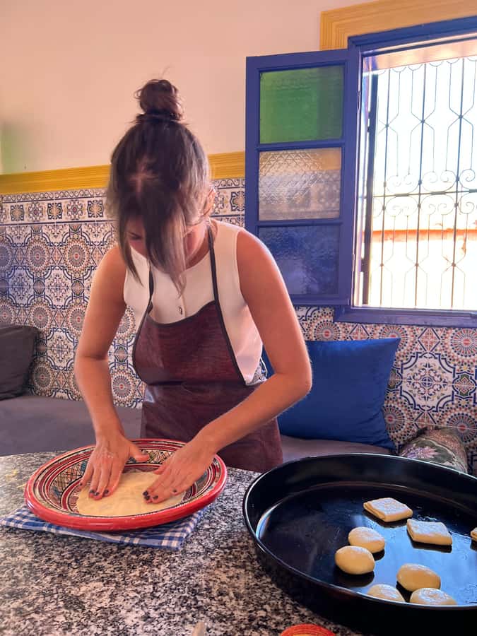 Marrakech: Traditional Moroccan Crepes & Bread Cooking Class - Mint tea is more than a drink