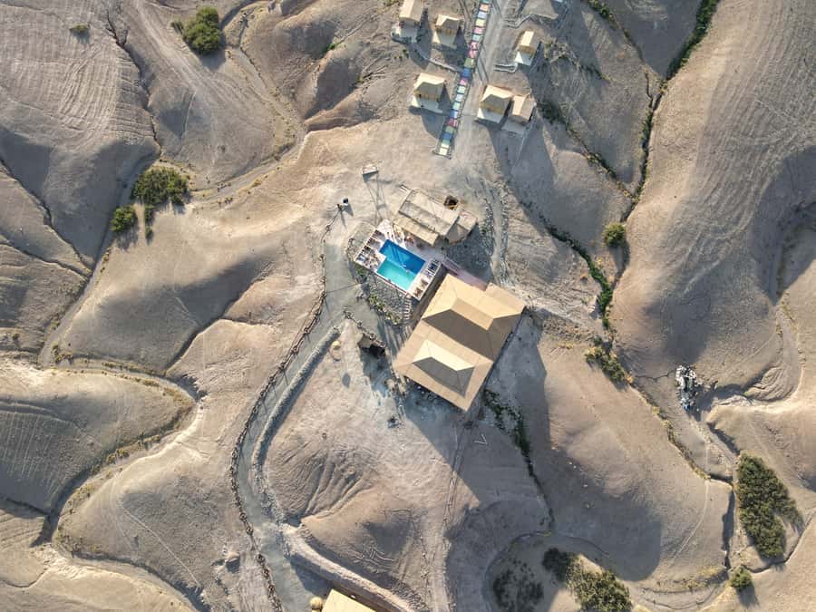 Marrakesh: Agafay Desert 3-Course Dinner Show & Pool Access - Welcome tea and your first look at the camp