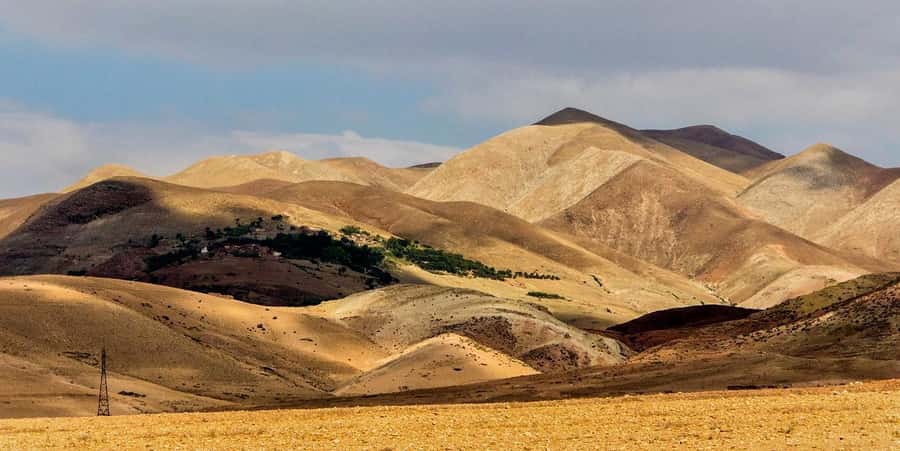 Marrakesh: Desert & Mountain Tour with Camel Ride & Lunch - Moulay Brahim and the first taste of Amazigh life