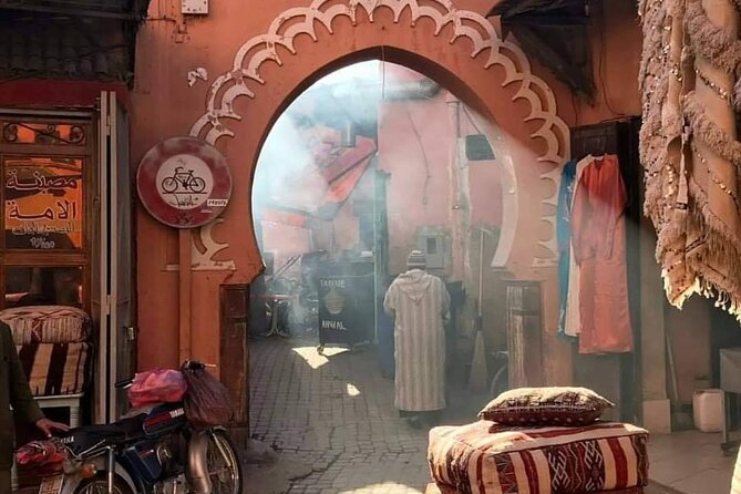 Medina of Marrakech Walking Tour - Bahia Palace and the cost of a short visit