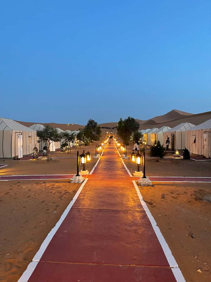Merzouga: 1-Night in the luxury camp. camel ride & Dinner - Sunrise in Erg Chebbi before breakfast