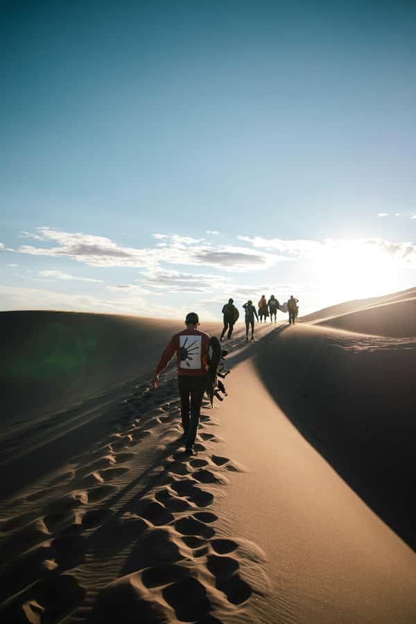 Merzouga: Overnight Stay in Luxury Desert Tent with Dinner - Sunrise, breakfast, and the return trip