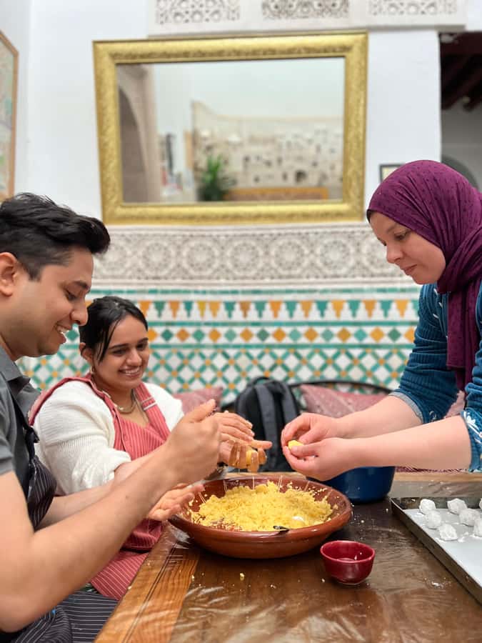 Moroccan Crepes & Pastries Kitchen - Communication: friendly, but not always easy