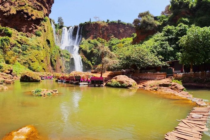 Ouzoud Waterfalls Guided Hike and Boat Trip from Marrakech - Guides, languages, and group size