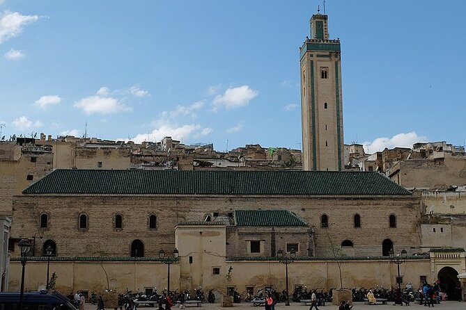 Private Fez Medina Guided Walking Tour - Quaraouiyine Mosque and the Andalusian Mosque