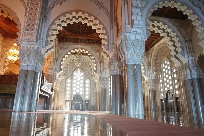 Private Guided Tour of Casablanca Including Mosque Entrance - Habouss Quarter and the craft-shopping question
