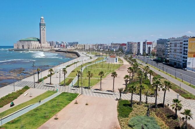 Private Tour of Casablanca with Round Trip Airport Transfer - Place Mohammed V and the city center