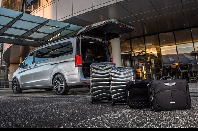 Private Transfer From Airport To Agadir / Agadir To Airport - A vehicle suited to groups and luggage