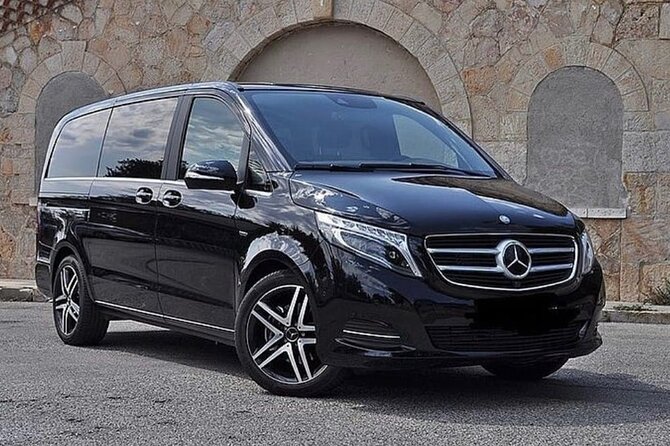 private transfer from casablanca airport to casablanca city - Air-conditioned comfort and private group travel