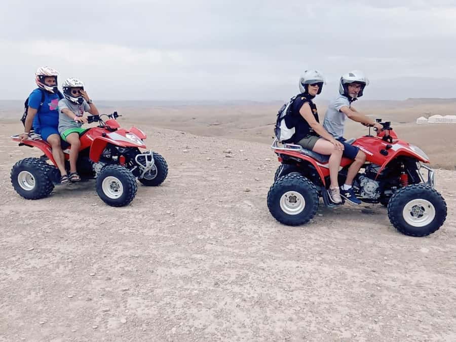 Quad bike & Camel ride in Agafay with dinner at Chouf L’or - Who will enjoy this day most?